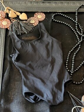 NWOT Girls CAPEZIO Black Scoop Neck Tank Bodysuit Size L